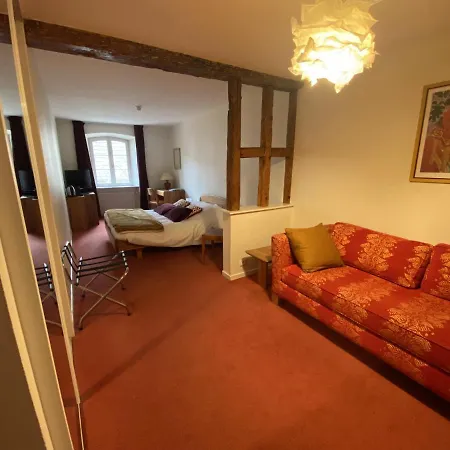 Le Sarment Hotell 3*